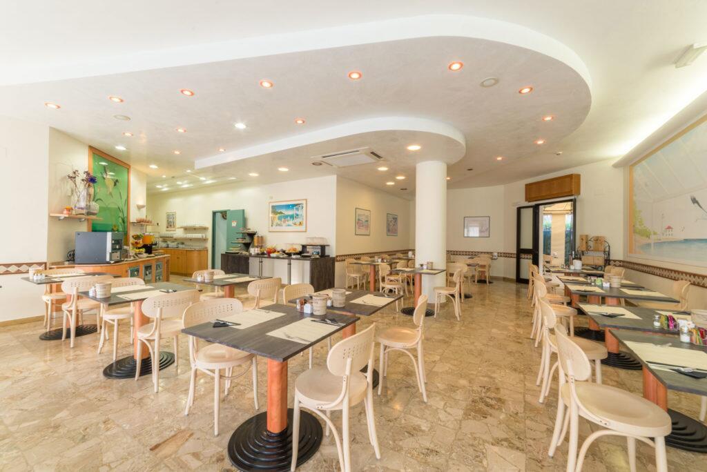 Hotel Airone (Adults Only) Bibione Dış mekan fotoğraf