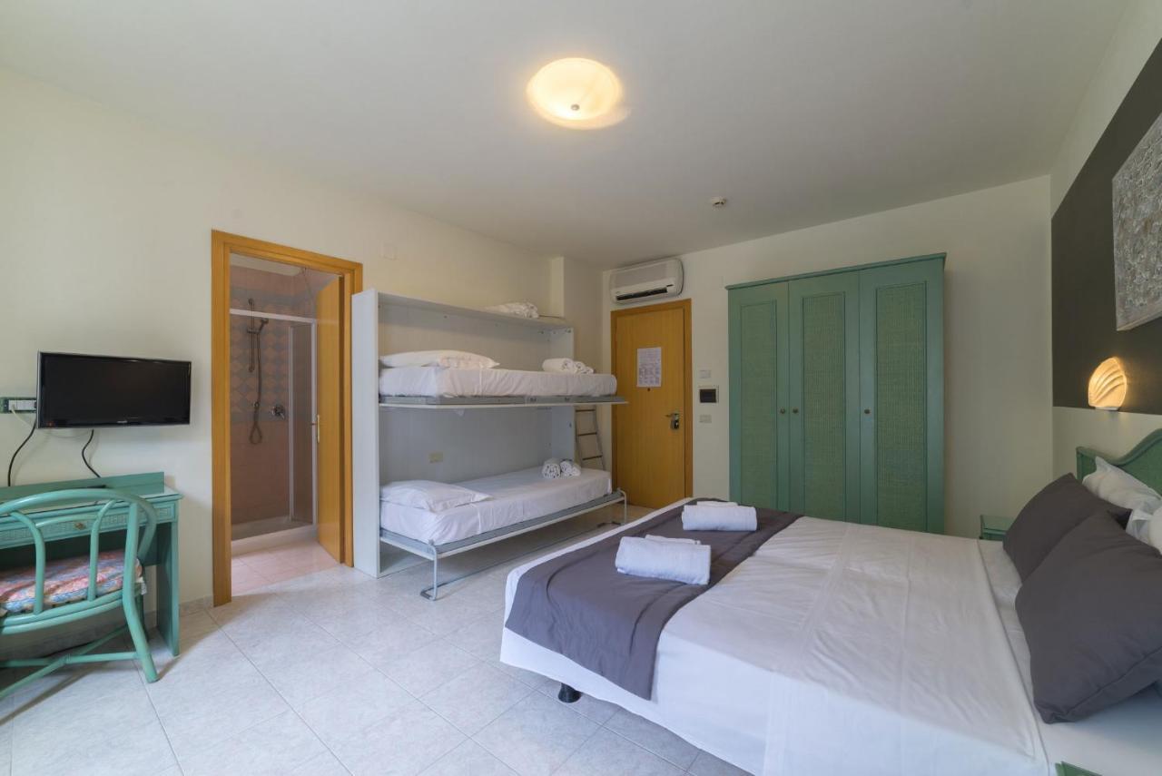 Hotel Airone (Adults Only) Bibione Dış mekan fotoğraf